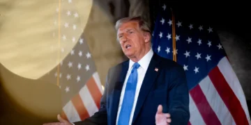 US Iran Talks Collapse in Pakistan as Trump's Envoys Skip Meeting