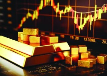 Gold Futures Slide as Crude Oil Crushes