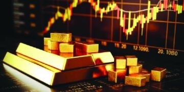 Gold Futures Slide as Crude Oil Crushes